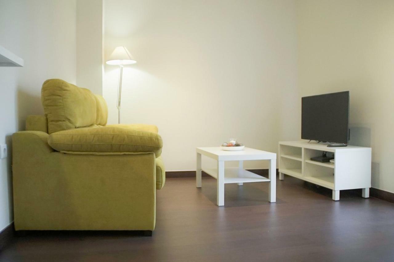 Apartamento Los Azahares Seville Exterior photo